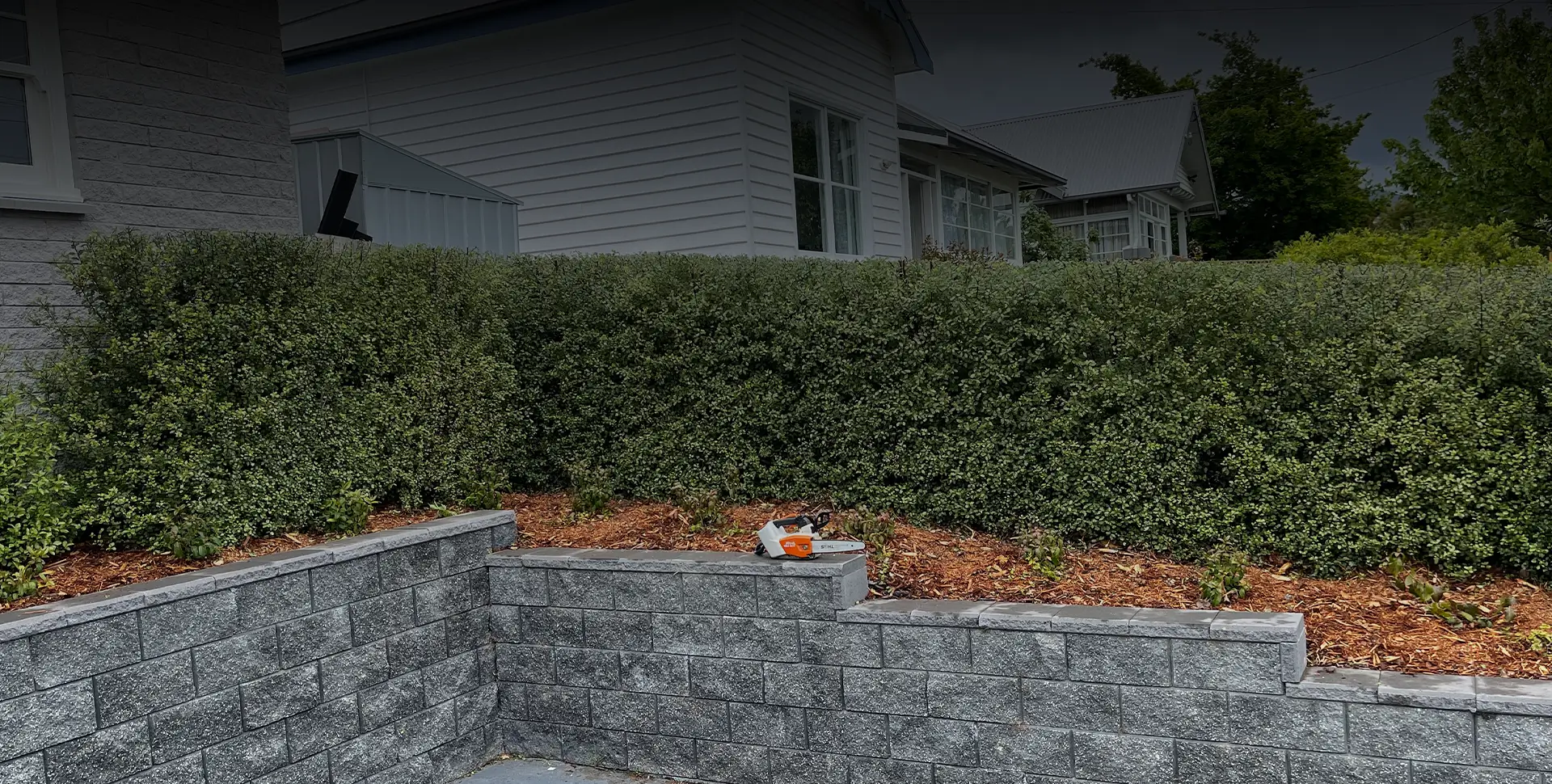 The ultimate guide to hedge trimming in southern Tasmania